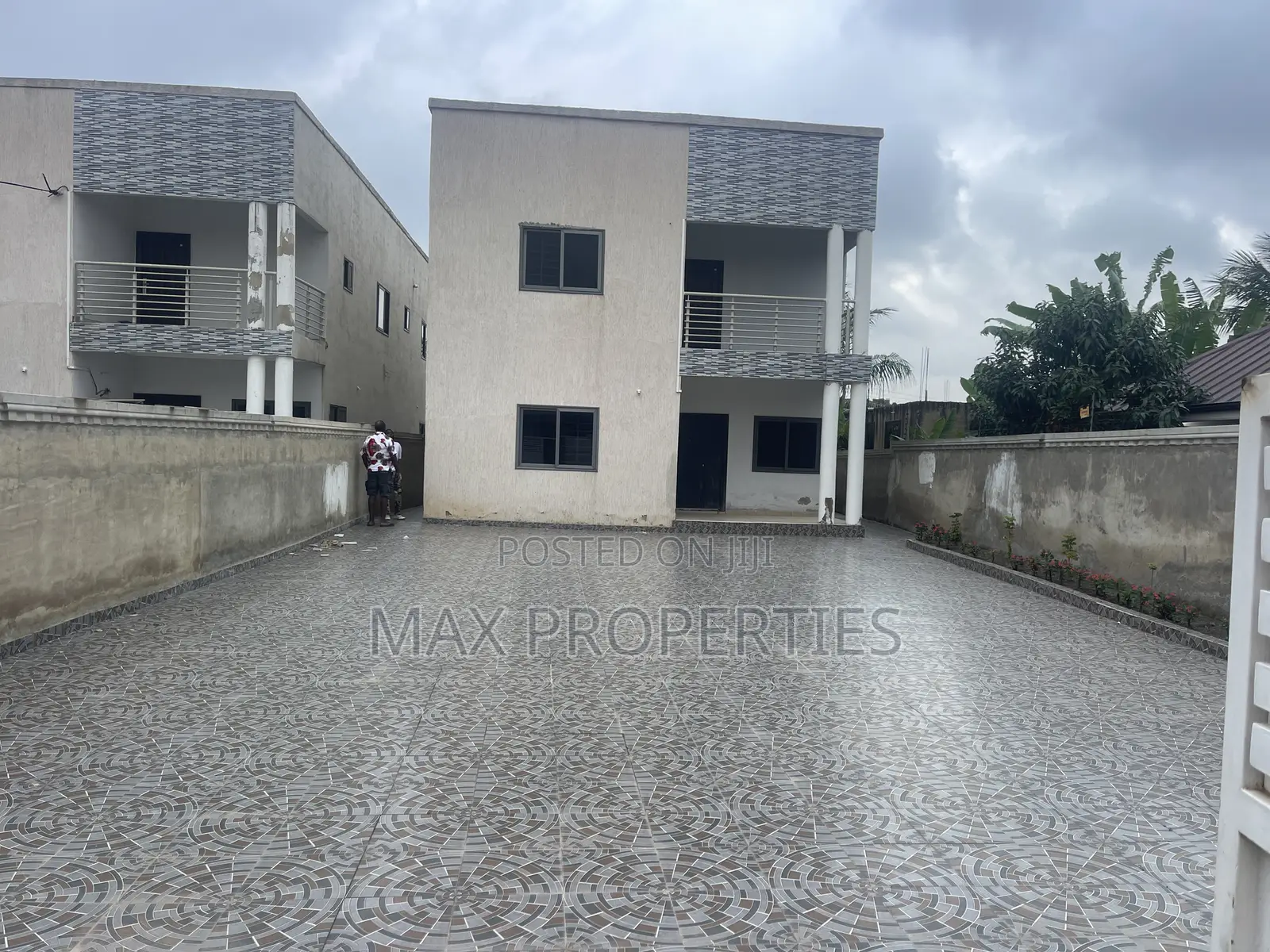 5bdrm House in Haatso for sale