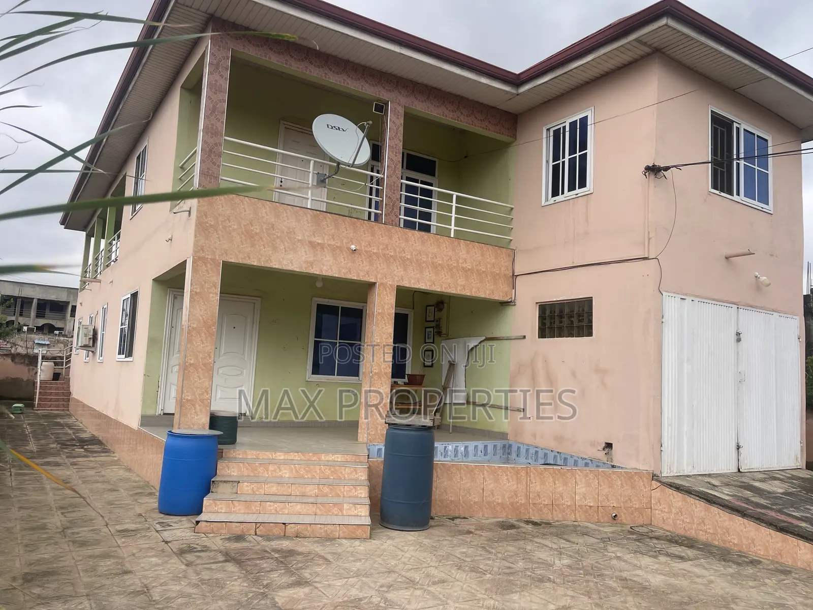 5bdrm House in Dome for sale