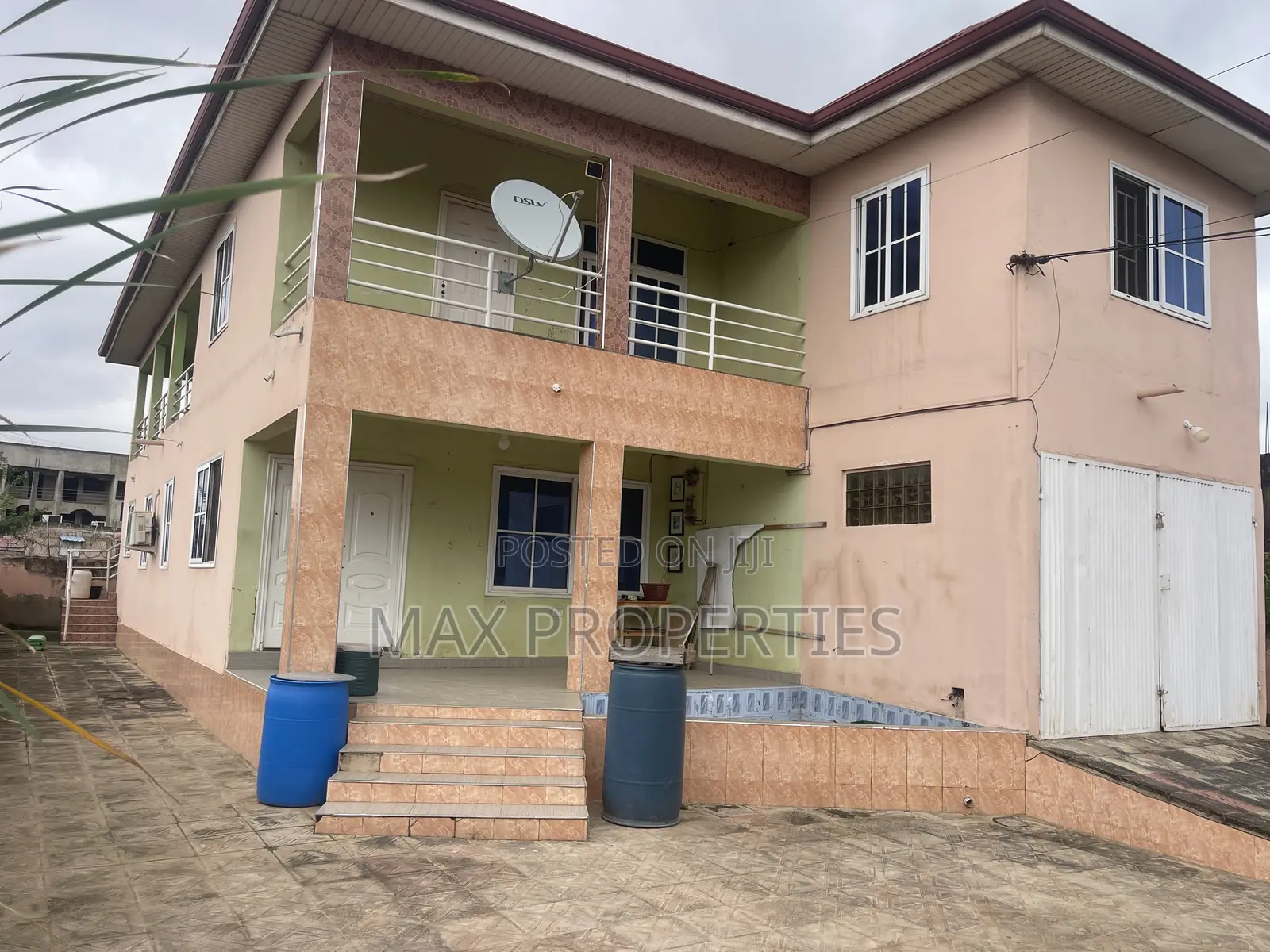5bdrm House in Dome for sale