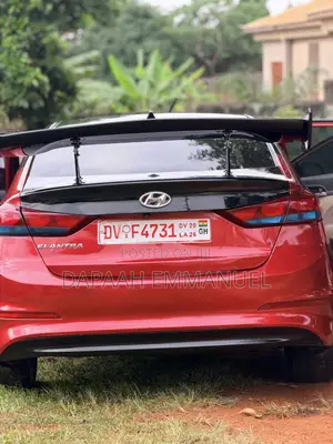 Hyundai Elantra Sport Sedan FWD (1.6L 4cyl 6M) 2017