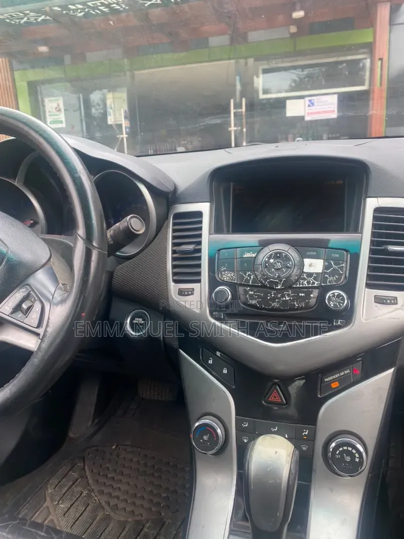 Chevrolet Cruze 2013 Red