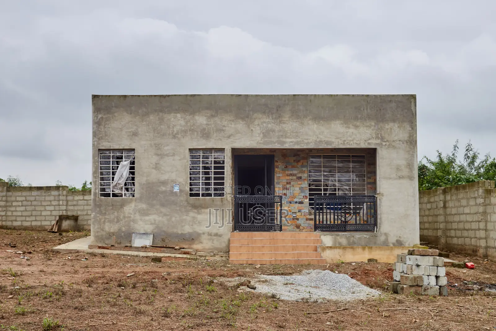 5bdrm House in Shama Ahanta East Metropolitan for sale