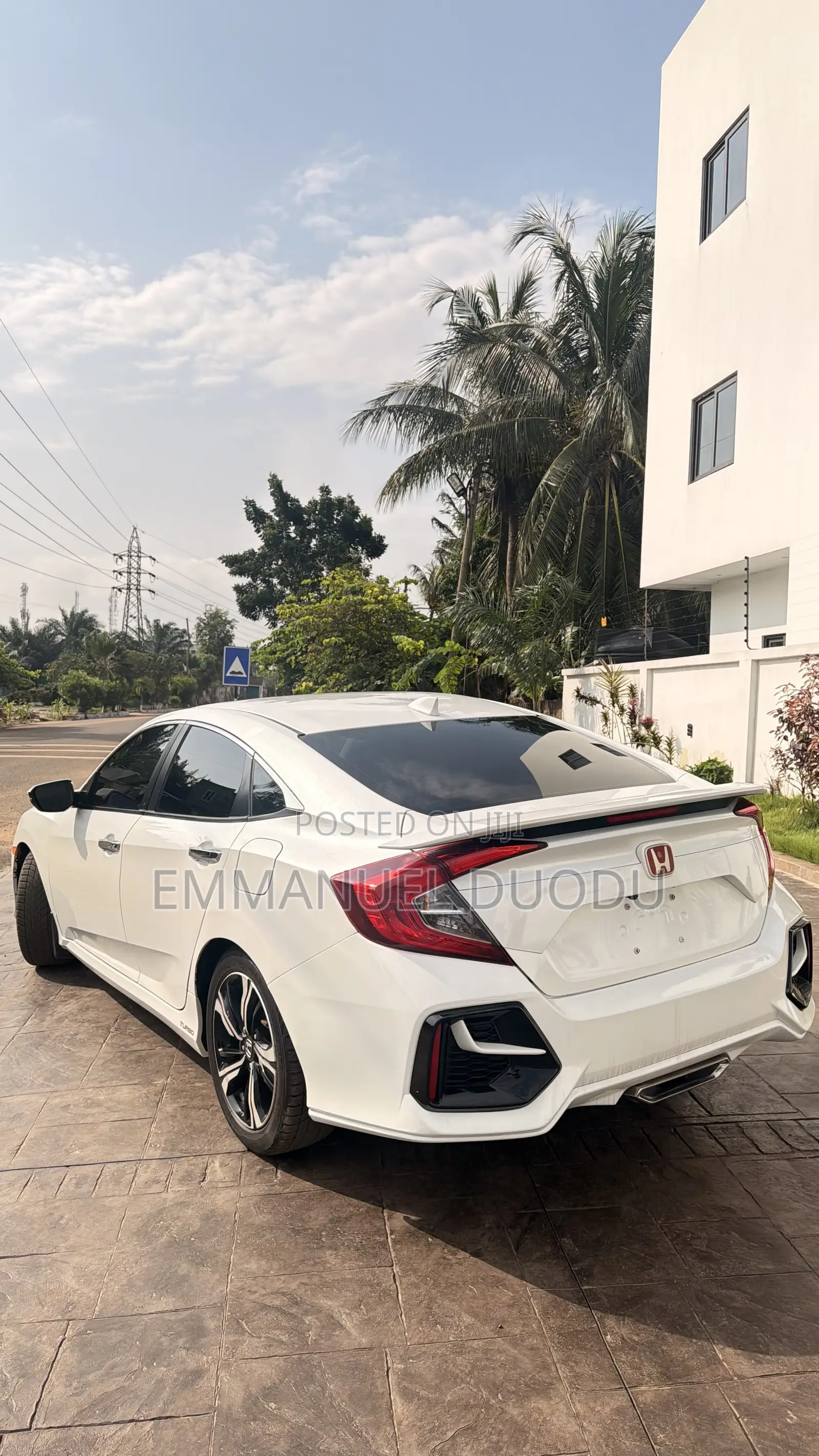 Honda Civic Touring Sedan 2018 White