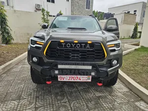Toyota Tacoma 2019 Green