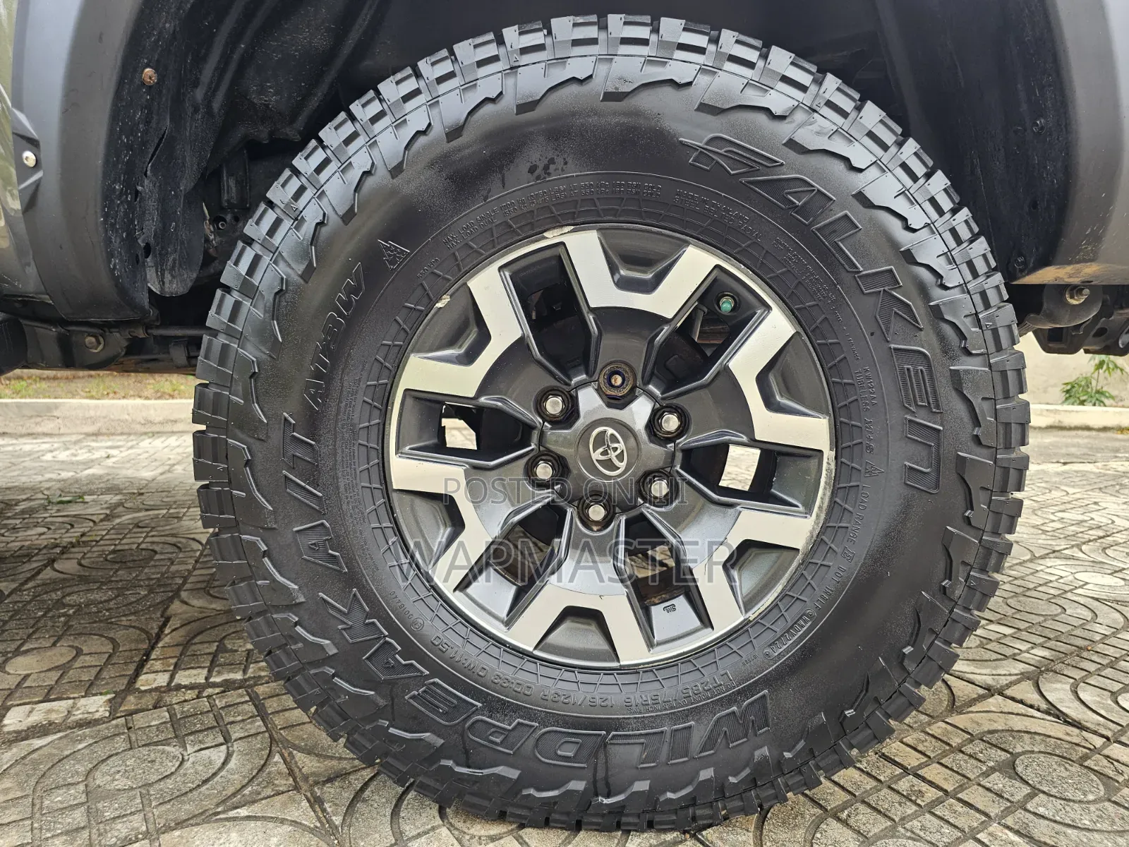 Toyota Tacoma 2019 Green