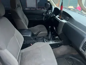 Nissan Patrol 2010 Gold