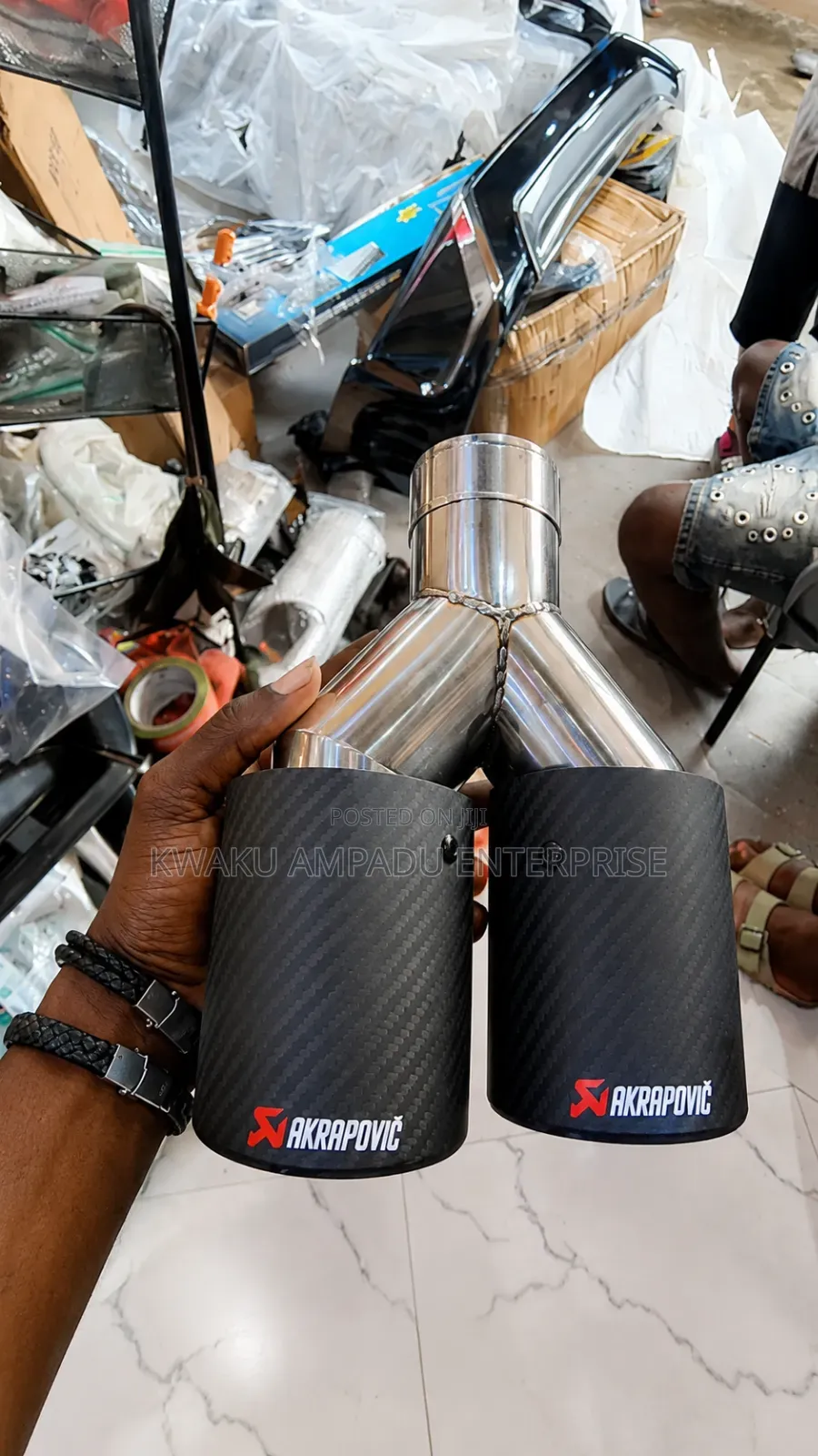Carbon Fiber Sports Dual Exhaust Tailpipe Tip - Universal
