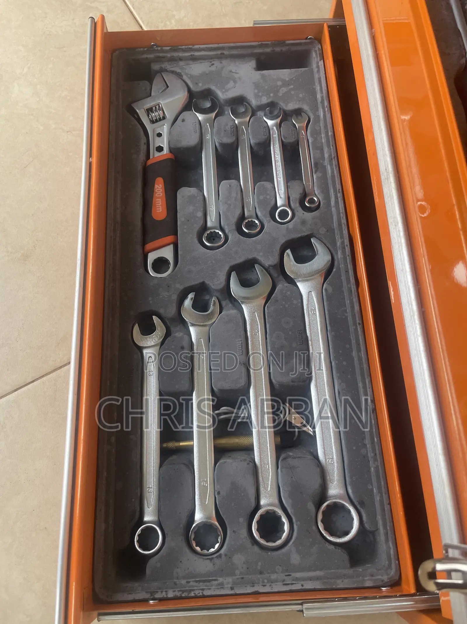 Mechanic’s Steel Tool Chest Set