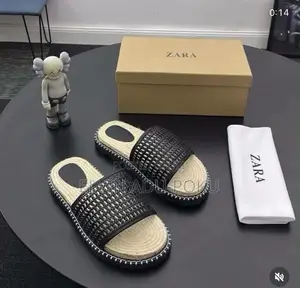Zara Casual Outdoor Slippers , SWIPE >>