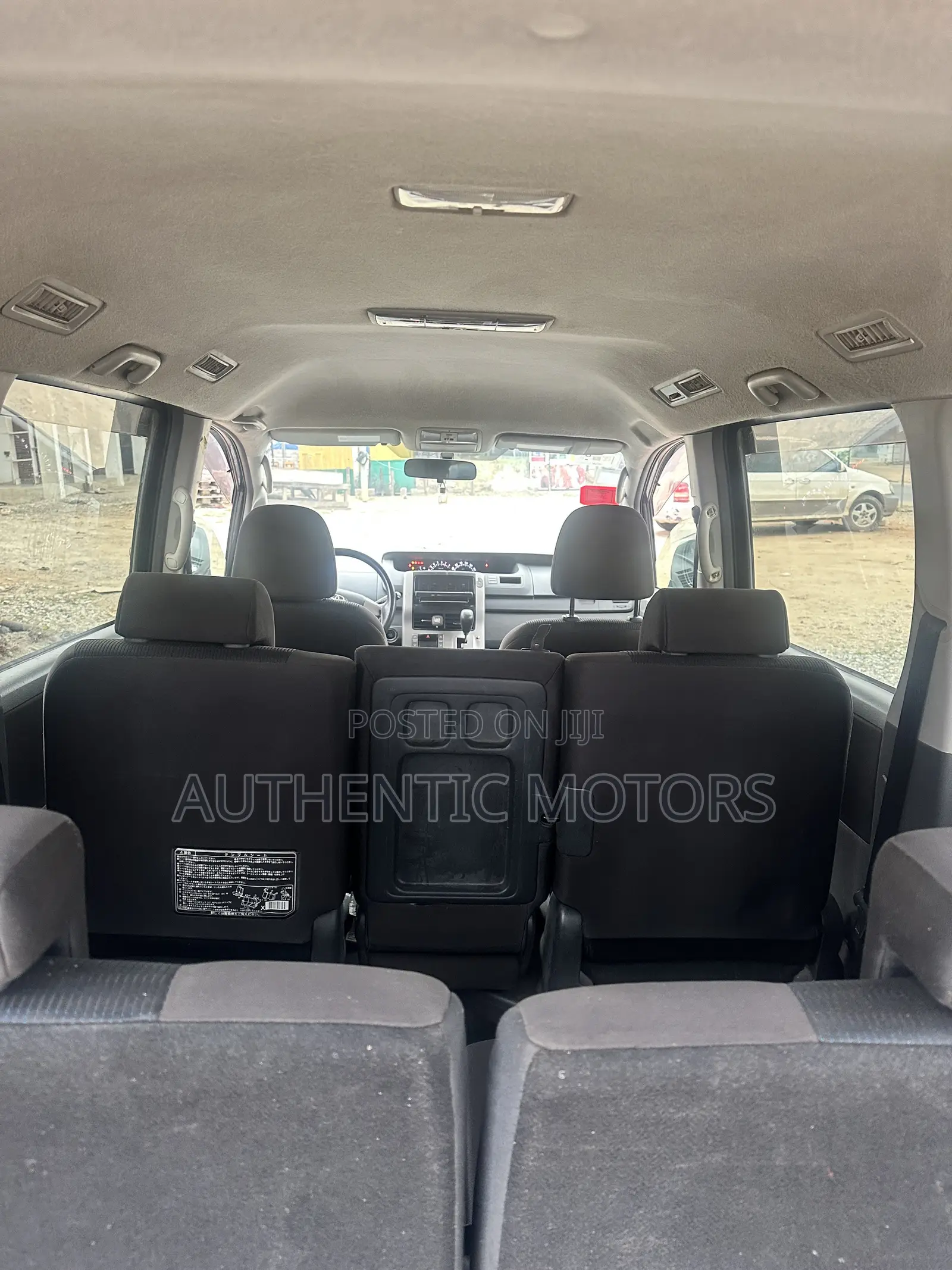 Toyota Voxy 2011 Black