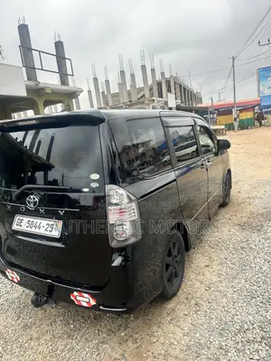 Toyota Voxy 2011 Black