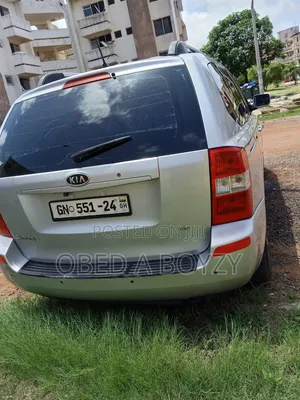 Kia Sedona 2024 Silver