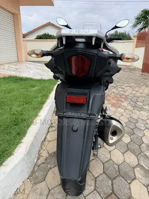 Suzuki V-Strom 2020 Red