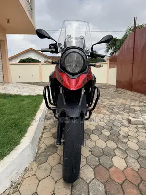 Suzuki V-Strom 2020 Red
