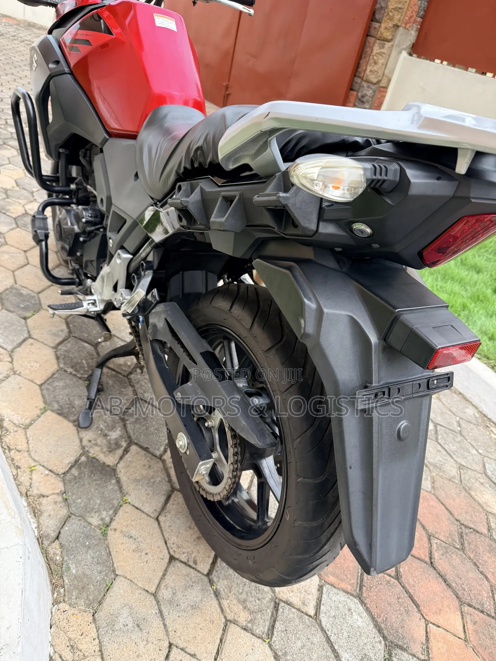 Suzuki V-Strom 2020 Red