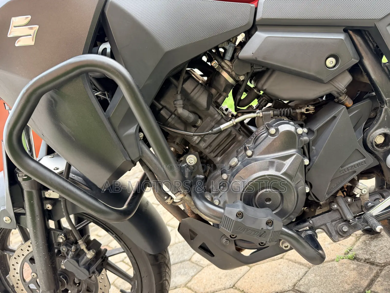 Suzuki V-Strom 2020 Red