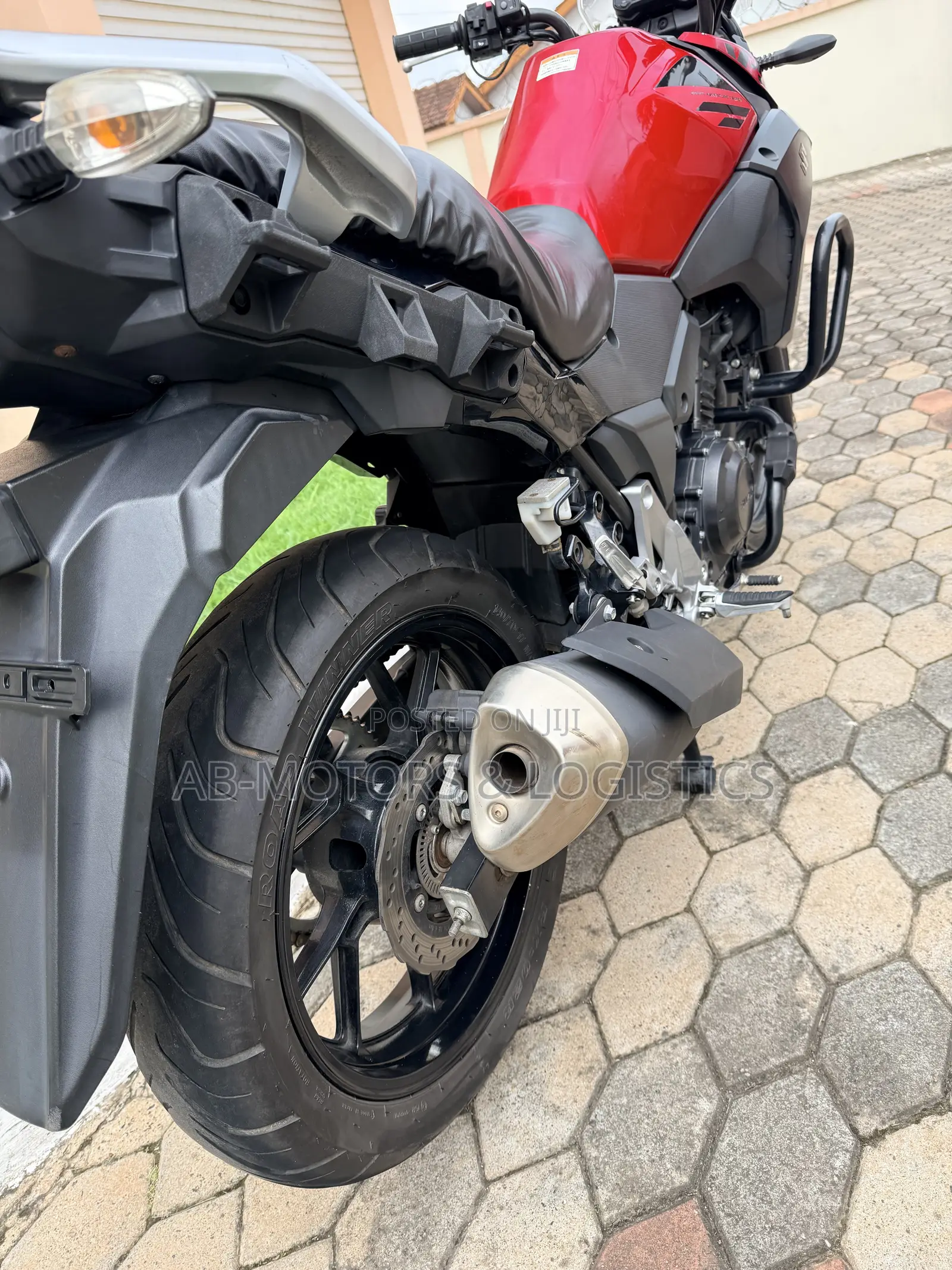 Suzuki V-Strom 2020 Red