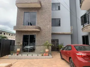 3bdrm Apartment in Parakuo Estate, Achimota for rent