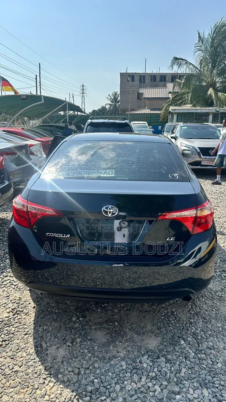 Toyota Corolla 2019 Blue
