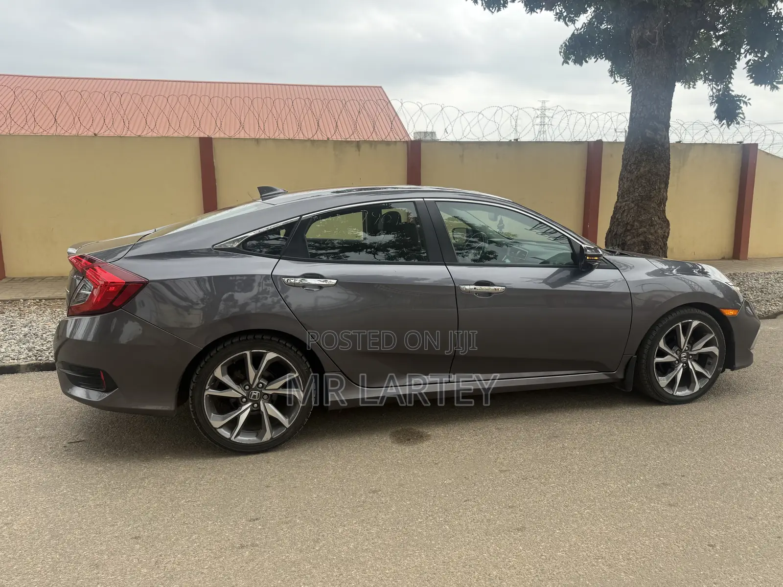 Honda Civic Touring Sedan 2019 Gray