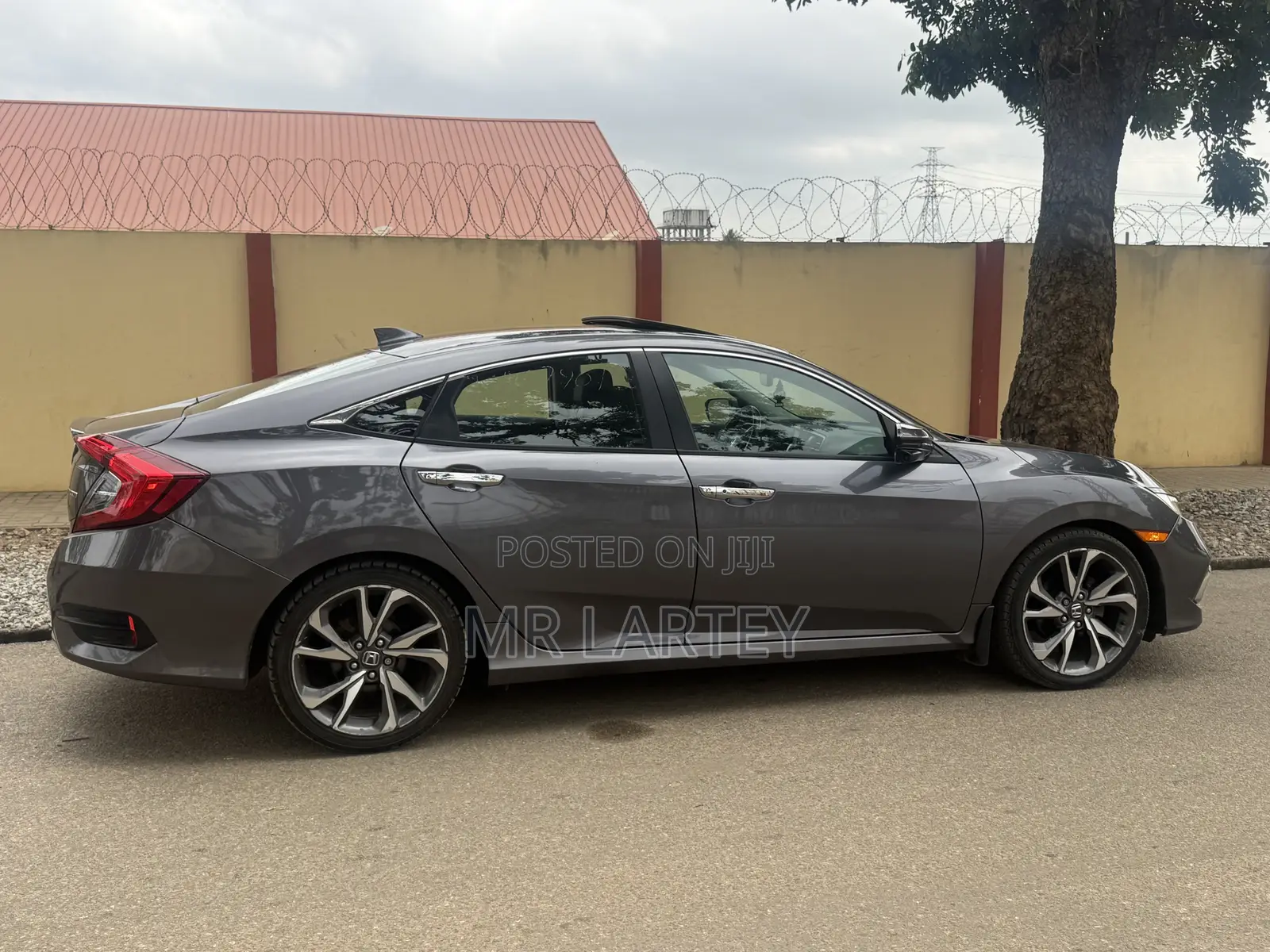 Honda Civic Touring Sedan 2019 Gray