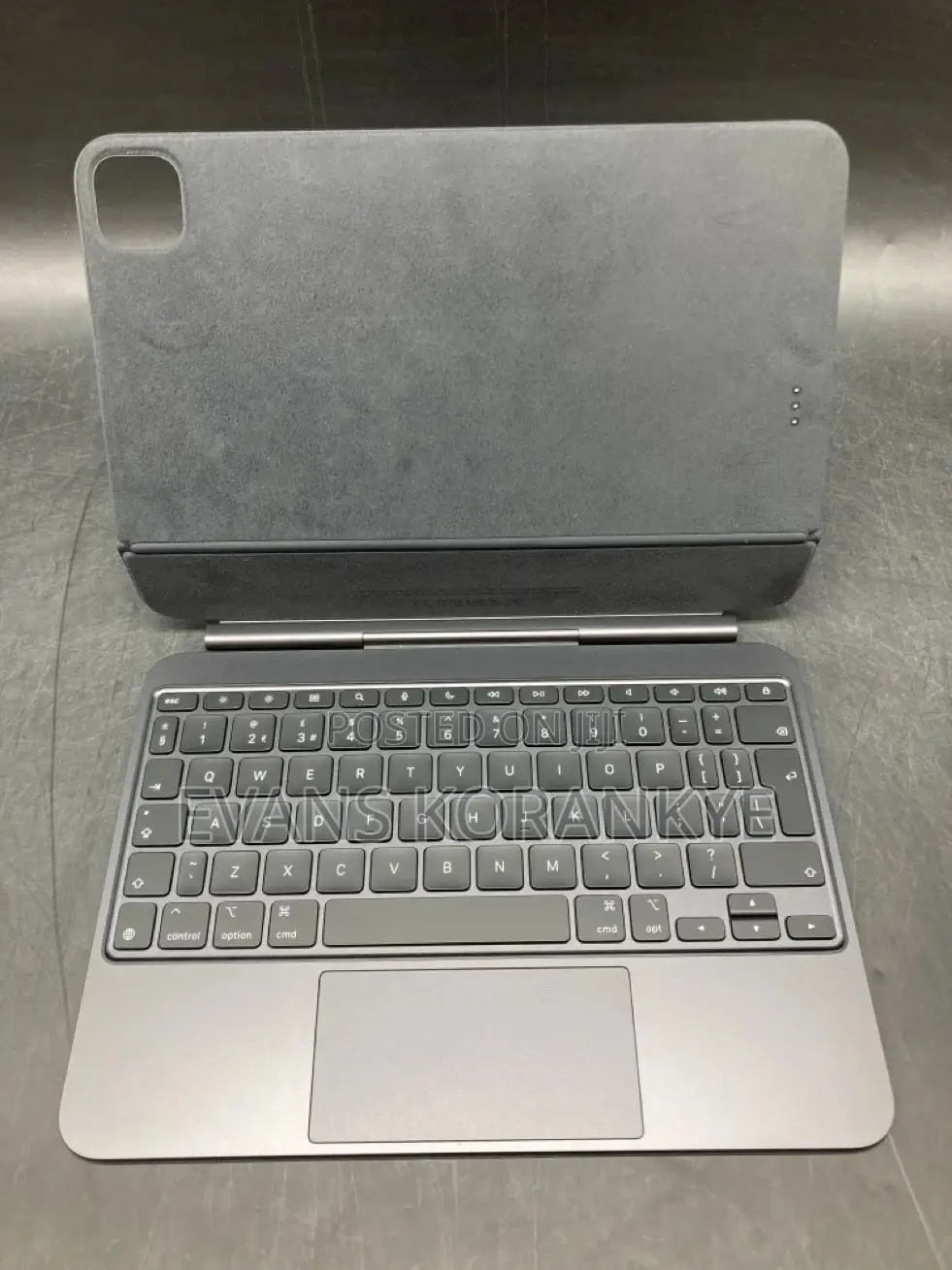 Slightly Uk Used M5 Apple Magic Keyboard for Sale