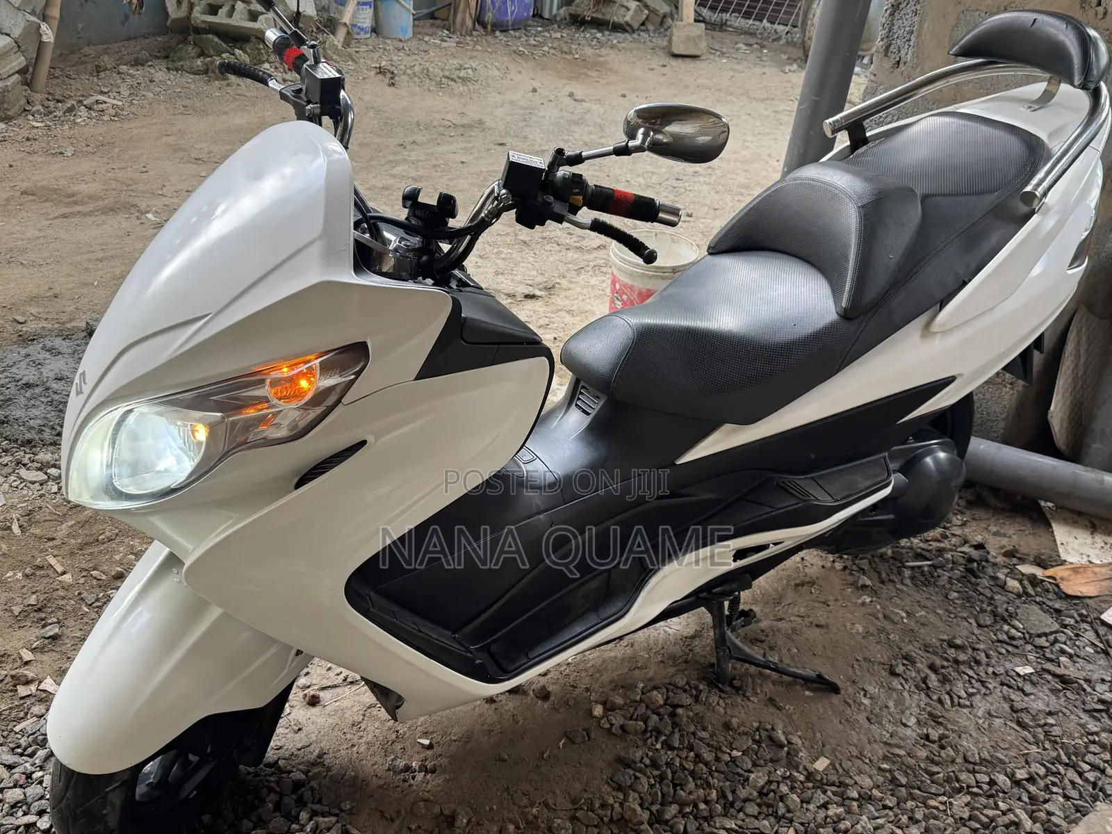 Suzuki Burgman 2022 White