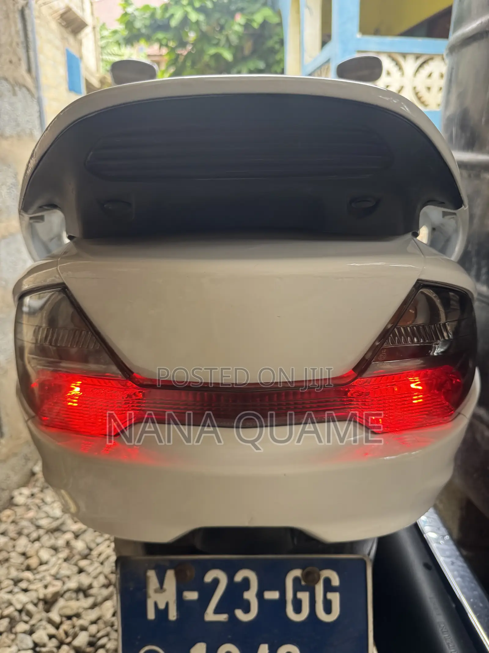 Suzuki Burgman 2022 White