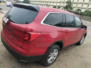 Honda Pilot EX-L 8 Passenger 2WD 2023 Red