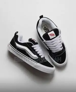 Sneakers (VANS)