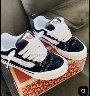 Sneakers (VANS)