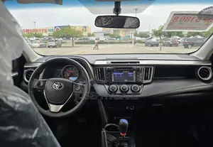 Toyota RAV4 2018 White