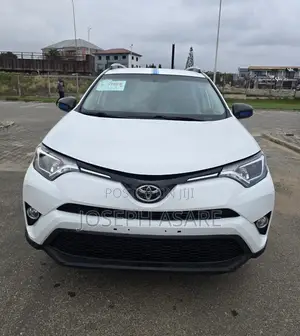 Toyota RAV4 2018 White