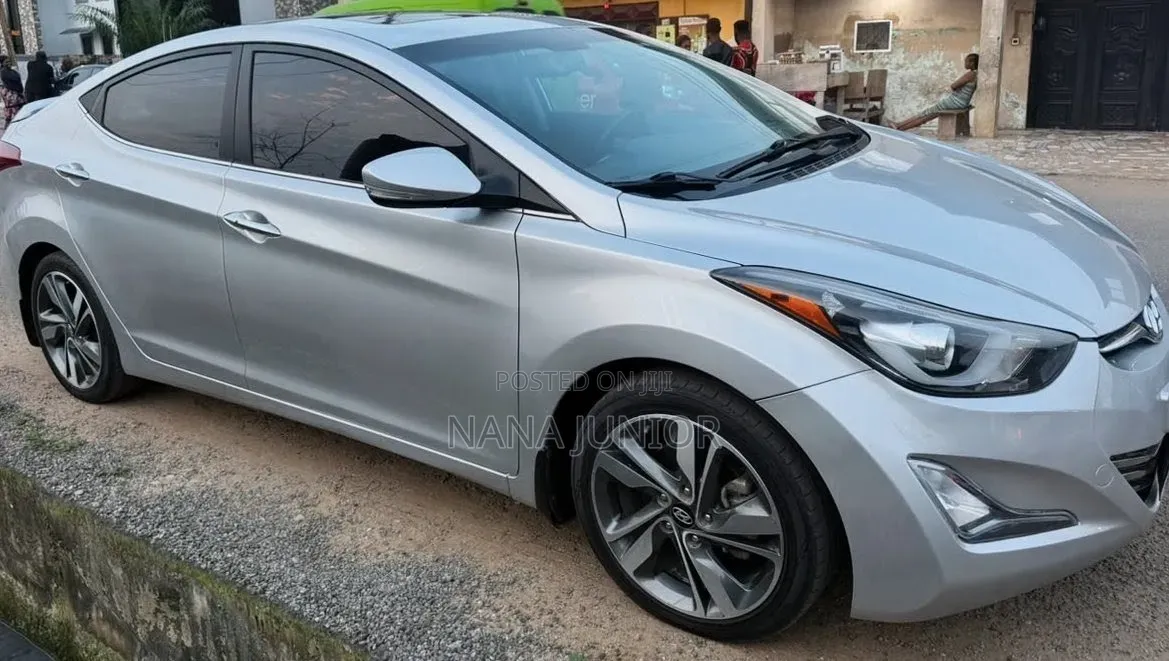 Hyundai Elantra 2016 Silver