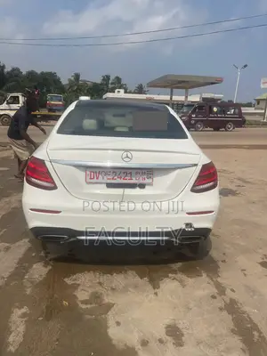 Mercedes-Benz E300 2019 White
