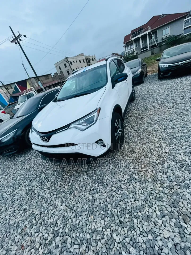 Toyota RAV4 2018 White