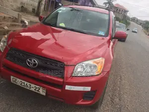 Toyota RAV4 2011 Red