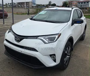 Toyota RAV4 2018 White