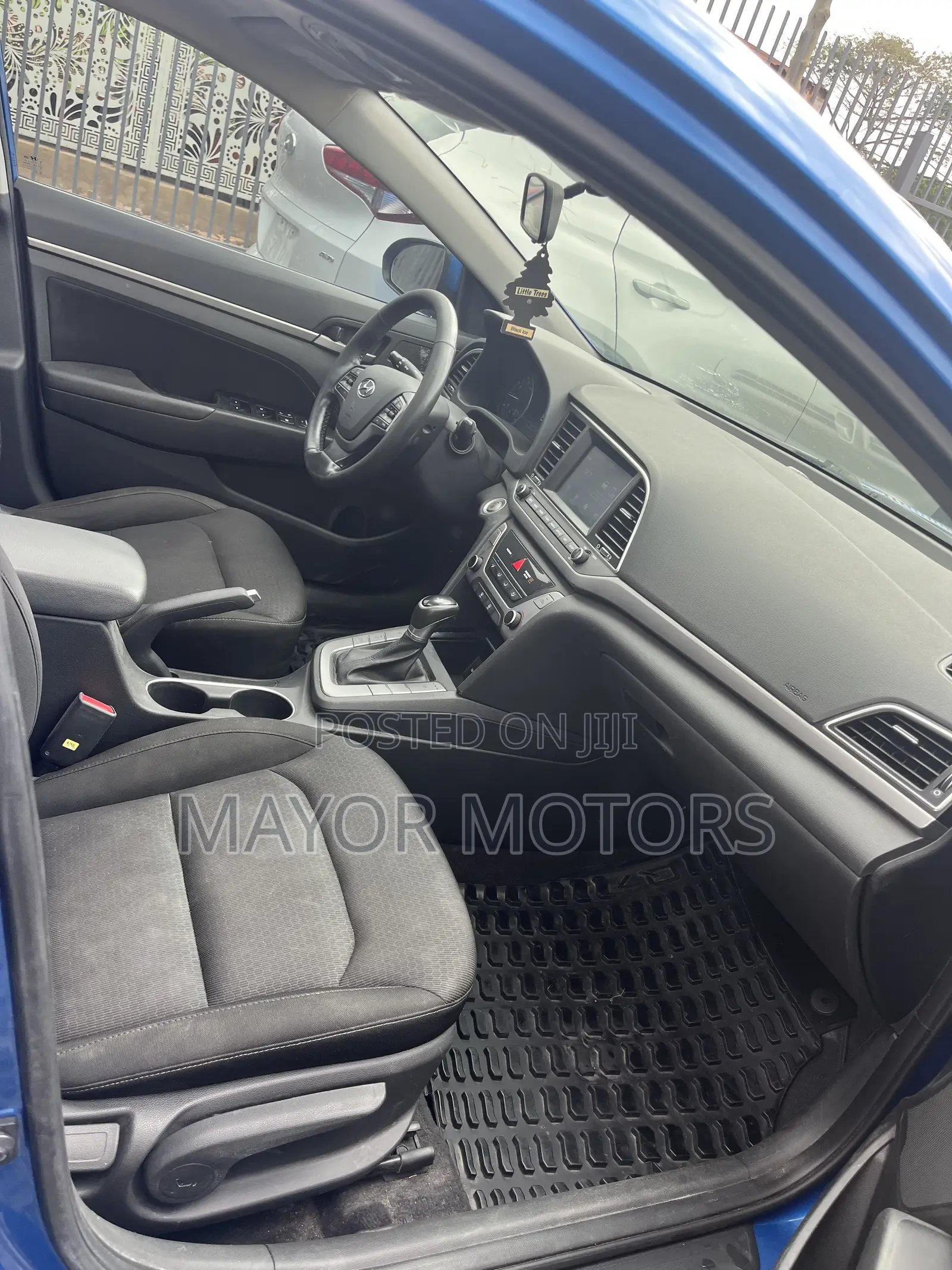 Hyundai Elantra Value Edition Sedan FWD (2.0L 4cyl 6A) 2017 Blue