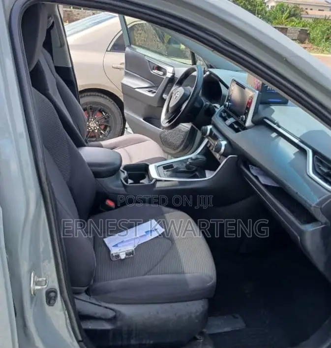 Toyota RAV4 2020 Gray