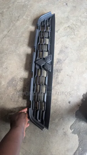 Mitsubishi Outlander Asx 2015,2016,2017 Top Grille