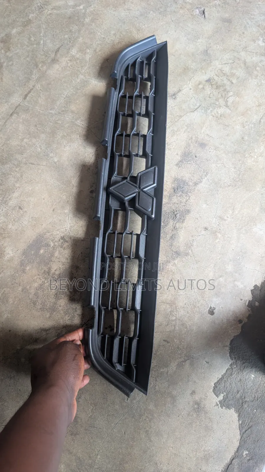 Mitsubishi Outlander Asx 2015,2016,2017 Top Grille