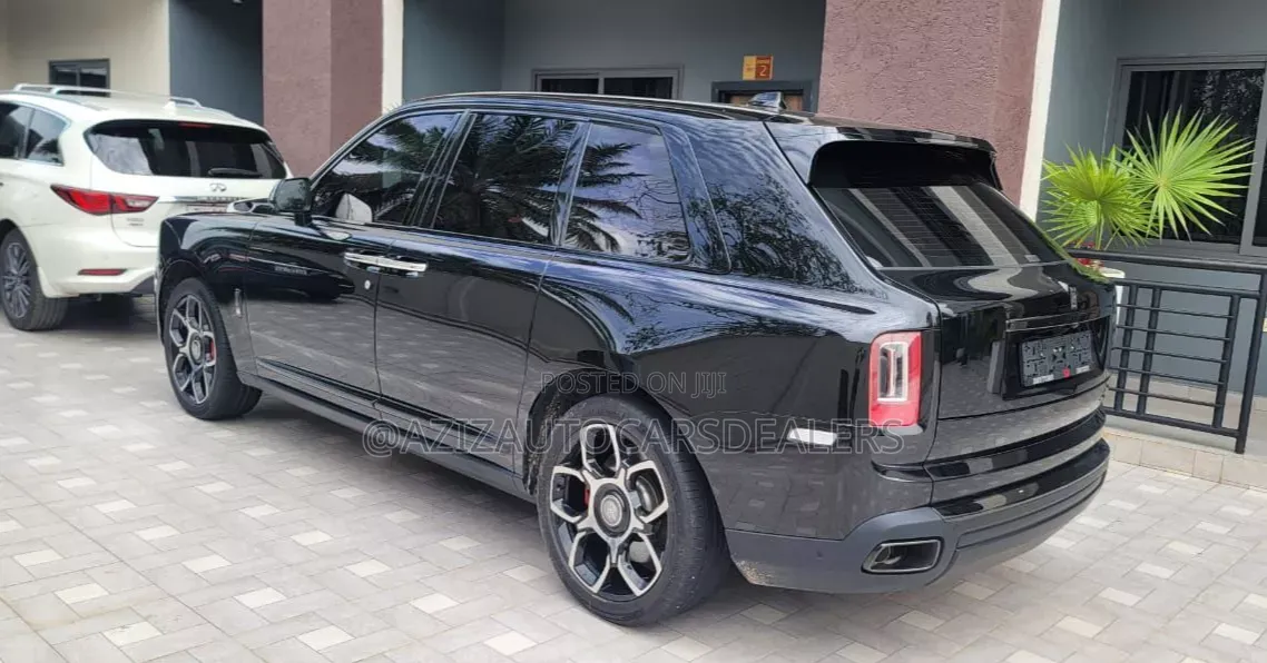 Rolls-Royce Cullinan Black Badge 2024 Black