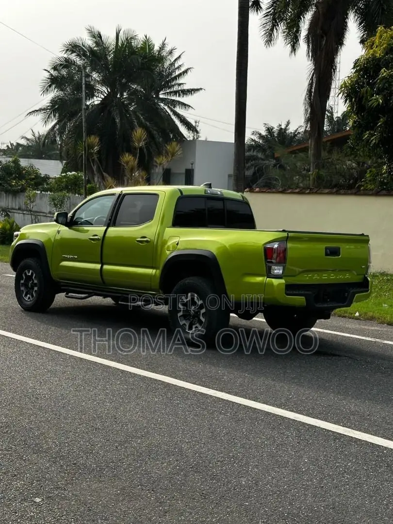 Toyota Tacoma TRD Sport Double Cab 5' Bed V6 AT 2023 Green