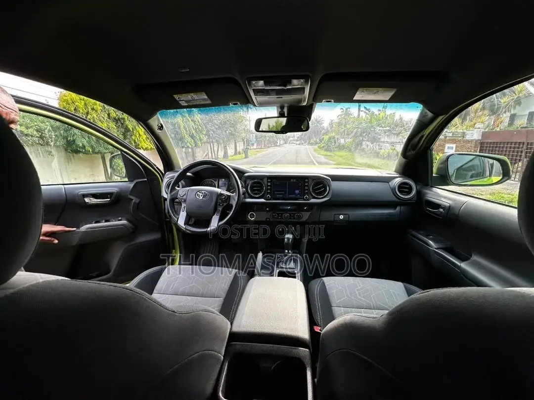 Toyota Tacoma TRD Sport Double Cab 5' Bed V6 AT 2023 Green