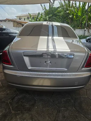 Rolls-Royce Ghost Base EWB 2017 Silver