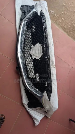 Mazda Cx Front Grille / Front Shell