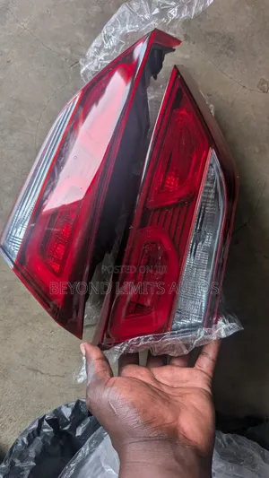 Hyundai Elantra 2018,2018 Boot LED Pair