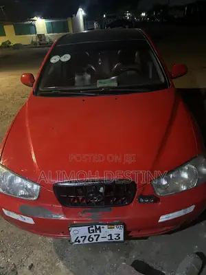 Hyundai Elantra 2.0 CDX 2001 Red