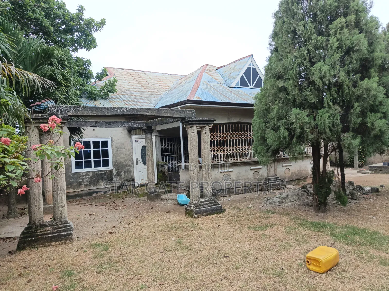 Washing Bay 2 Plots Main Road Side ( Mampongteng Heman Rd)